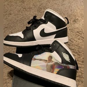 Jordan 1 mid size 3Y brand new in box. Hologram on outside.